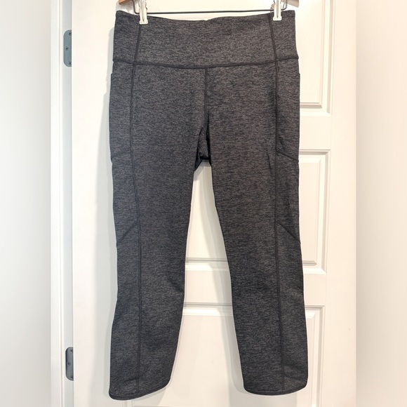 Athleta Chaturanga Black Micro Stripe Thick Leggings Size Large Angle Leg Hem - Picture 1 of 11